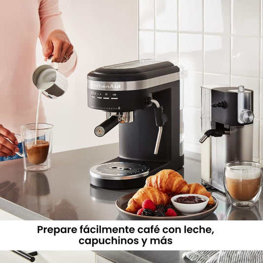 Máquina de Café Espresso Semiautomática con Espumador Automático (KES6404) - KitchenAid